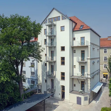 Leonart Living 11 * Γκρατς